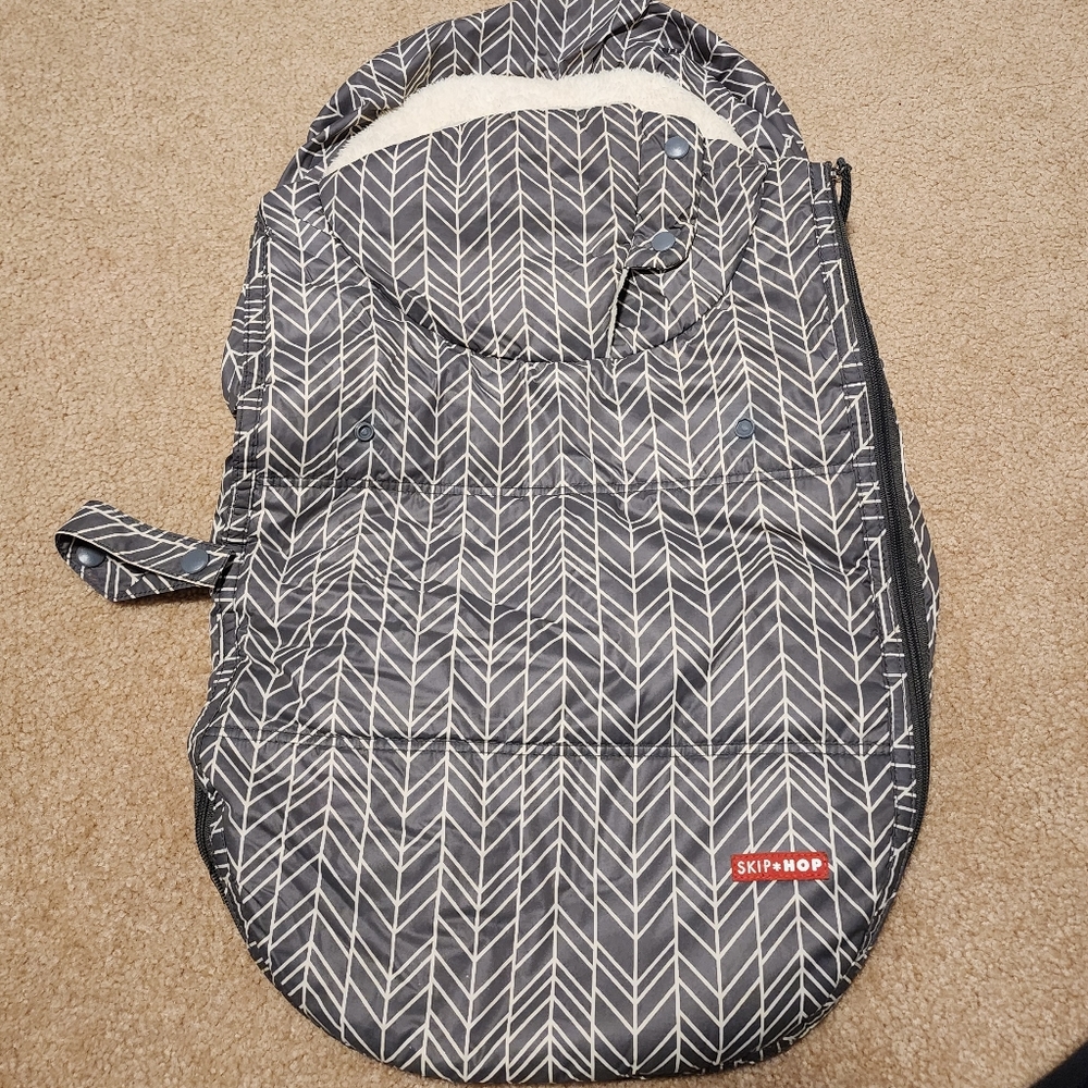 Skip Hop Stroll & Go Car Seat Cover - Gray Feather